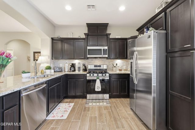 13578 HARBOTTLE Street, El Paso, TX 79928