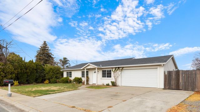 81 Hollis Ln, Gridley, CA 95948