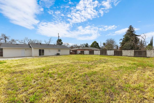 81 Hollis Ln, Gridley, CA 95948