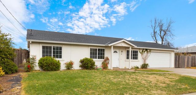 81 Hollis Ln, Gridley, CA 95948