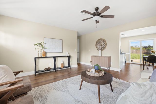 81 Hollis Ln, Gridley, CA 95948