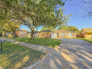 2906 Quail Valley East Drive, Missouri City, TX 77489