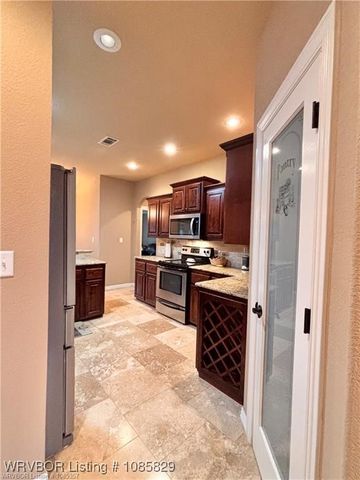 8916 Southridge Drive, Fort Smith, AR 72908