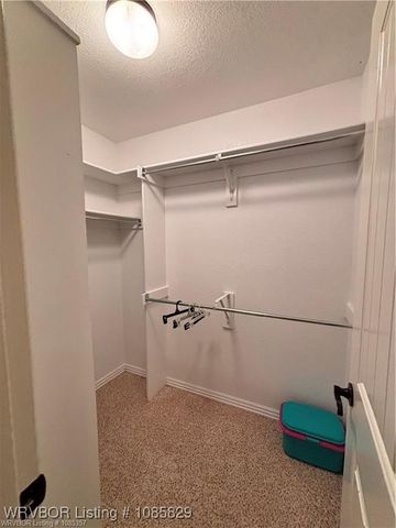 8916 Southridge Drive, Fort Smith, AR 72908