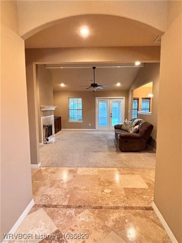 8916 Southridge Drive, Fort Smith, AR 72908