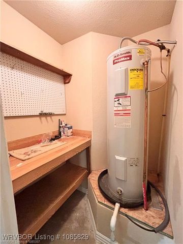 8916 Southridge Drive, Fort Smith, AR 72908