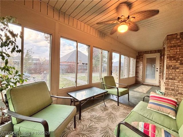 8916 Southridge Drive, Fort Smith, AR 72908