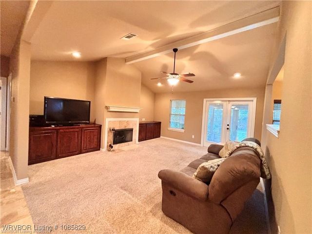 8916 Southridge Drive, Fort Smith, AR 72908