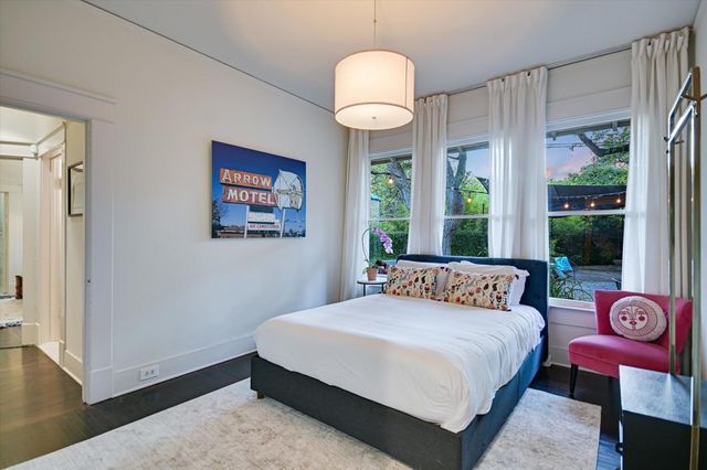 1402 Windsor RD, Austin, TX 78703