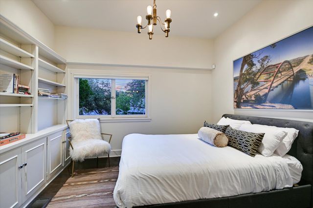 1402 Windsor RD, Austin, TX 78703