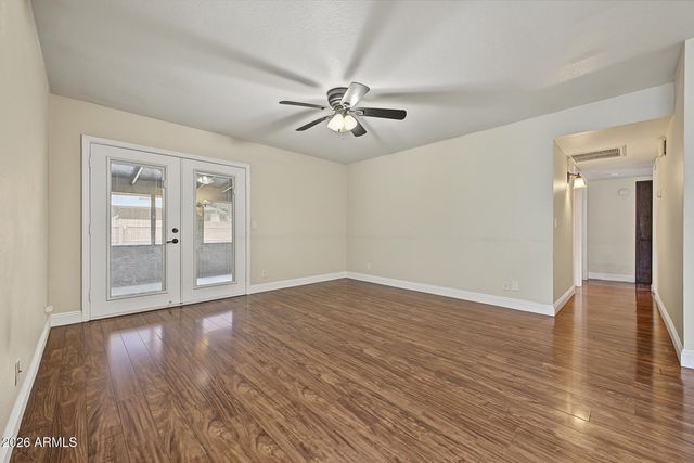 1040 S VINEYARD --, Mesa, AZ 85210
