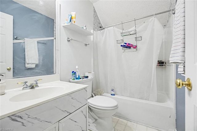 1532 Ballard Court, Kernersville, NC 27284