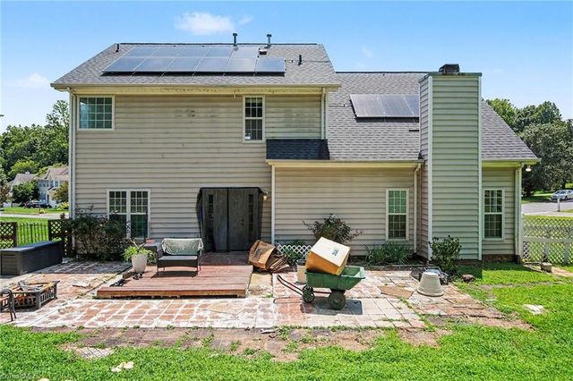 1532 Ballard Court, Kernersville, NC 27284