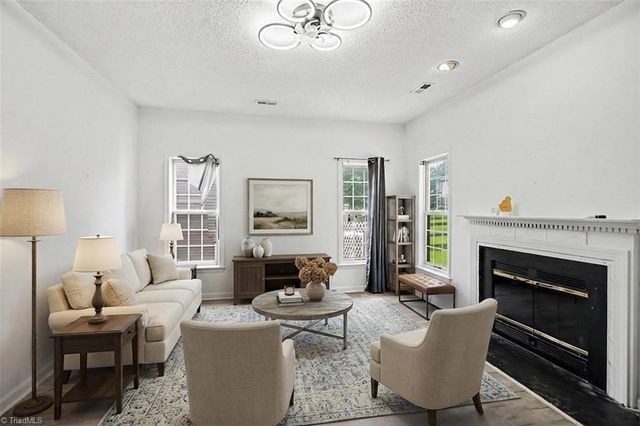 1532 Ballard Court, Kernersville, NC 27284