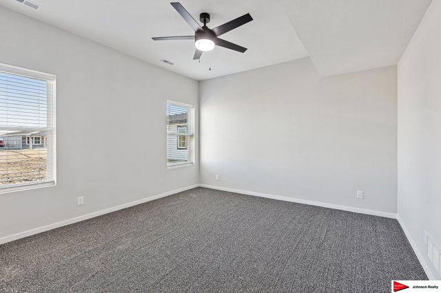 1201 S Lakewood Street, Valley, NE 68064