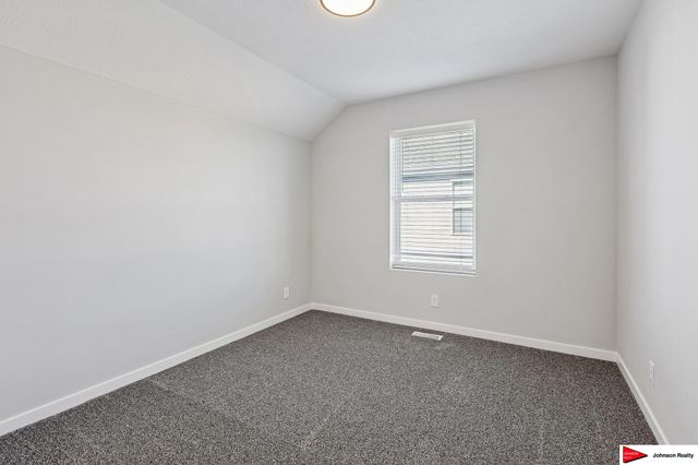 1201 S Lakewood Street, Valley, NE 68064