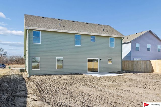 1201 S Lakewood Street, Valley, NE 68064