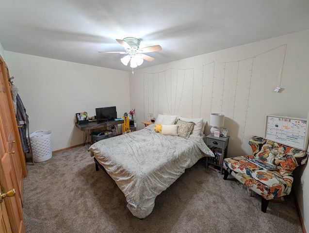 114 E NORTH WATER STREET, New London, WI 54961