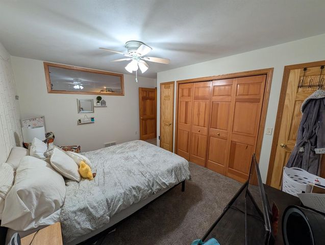 114 E NORTH WATER STREET, New London, WI 54961