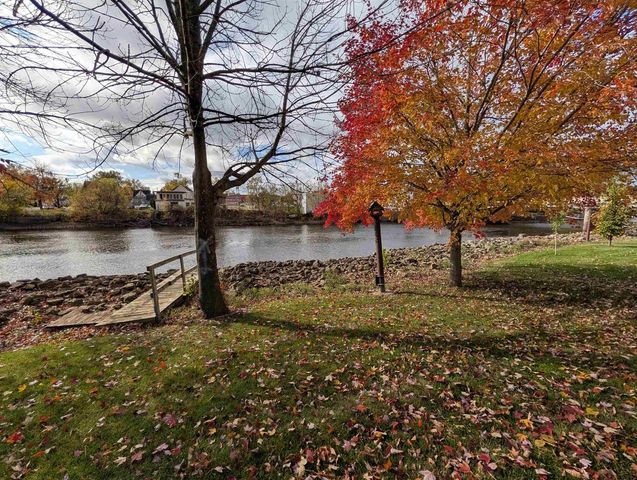 114 E NORTH WATER STREET, New London, WI 54961