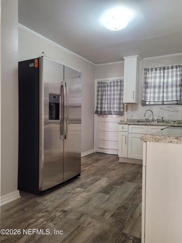 1915 W 10TH Street W, Jacksonville, FL 32209