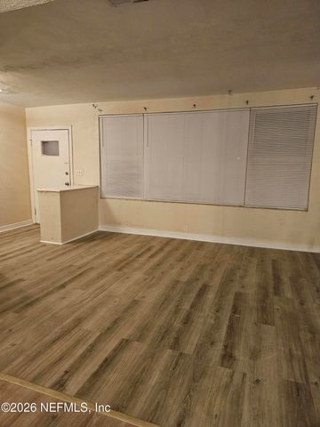 1915 W 10TH Street W, Jacksonville, FL 32209