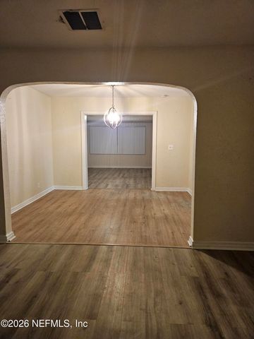 1915 W 10TH Street W, Jacksonville, FL 32209