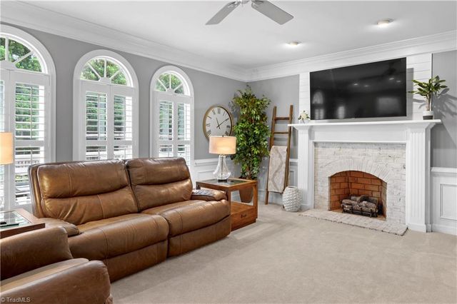 8365 Lismore Street, Clemmons, NC 27012