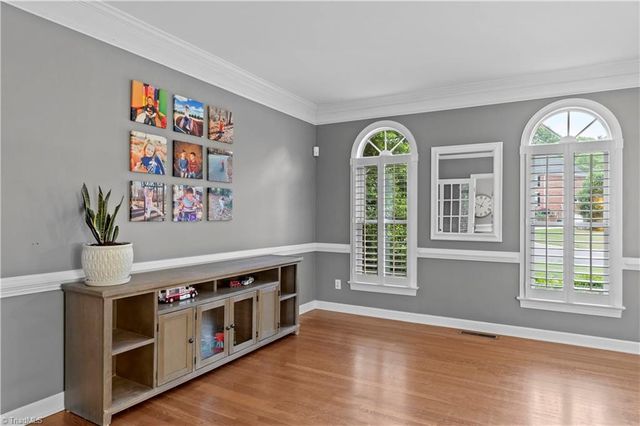 8365 Lismore Street, Clemmons, NC 27012