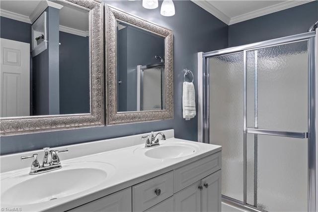8365 Lismore Street, Clemmons, NC 27012