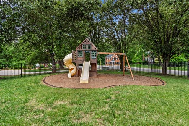 8365 Lismore Street, Clemmons, NC 27012