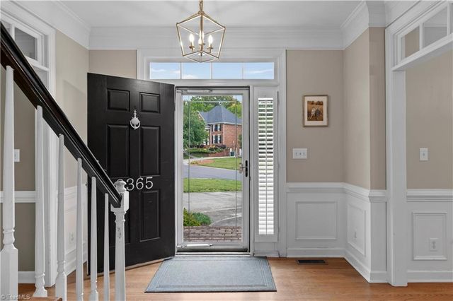 8365 Lismore Street, Clemmons, NC 27012