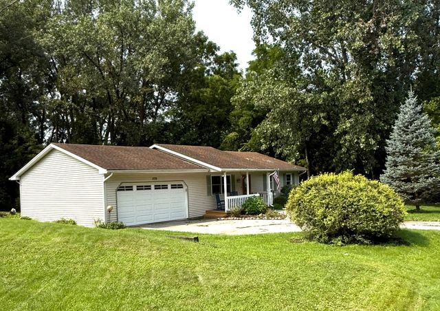 1130 Lincoln Avenue, Lowell, IN 46356