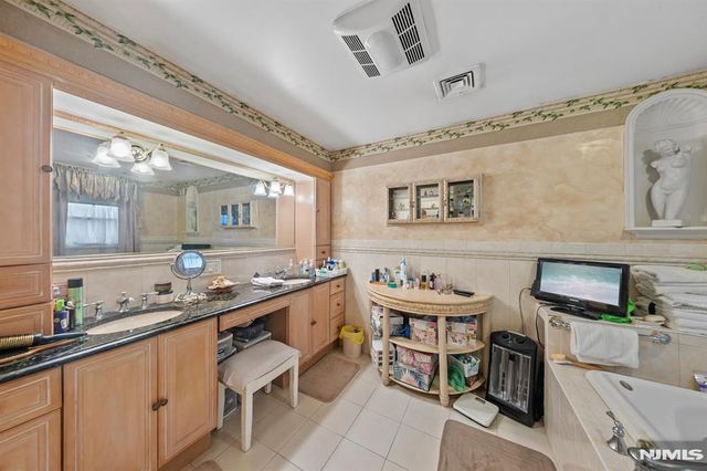 302 Howland Avenue, River Edge, NJ 07661