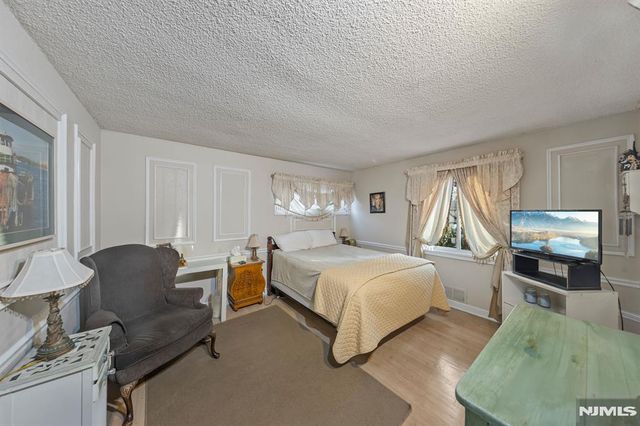 302 Howland Avenue, River Edge, NJ 07661