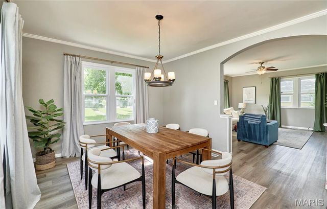 2601 Bremerton Road, Rock Hill, MO 63144