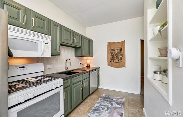 2601 Bremerton Road, Rock Hill, MO 63144