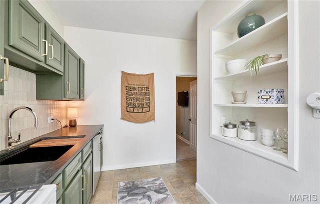 2601 Bremerton Road, Rock Hill, MO 63144