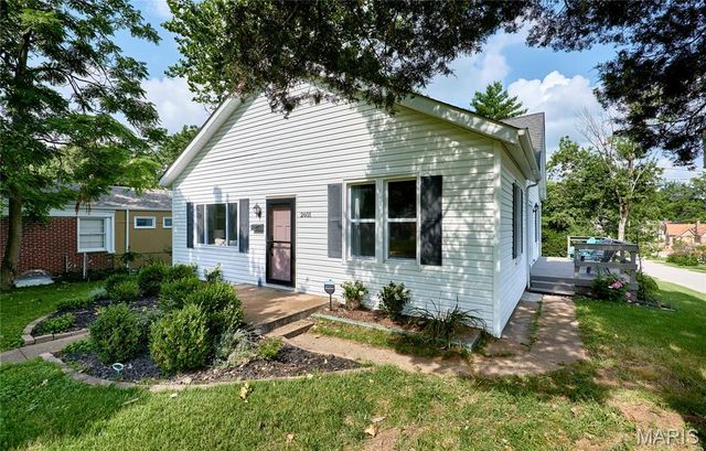 2601 Bremerton Road, Rock Hill, MO 63144
