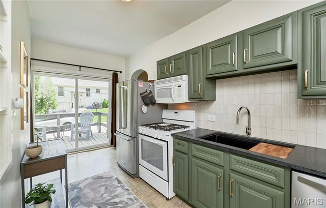 2601 Bremerton Road, Rock Hill, MO 63144