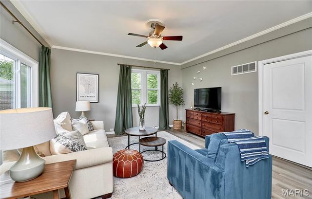 2601 Bremerton Road, Rock Hill, MO 63144
