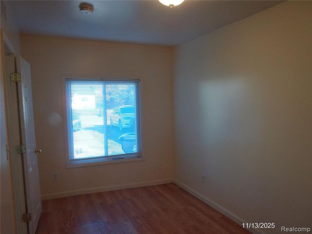 17048 Lowell Street, Roseville, MI 48066