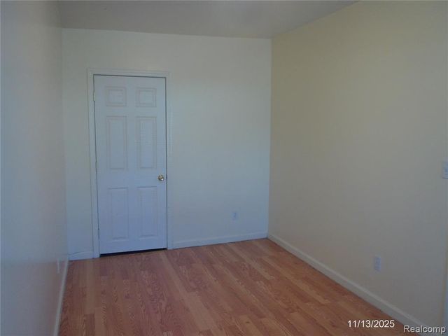 17048 Lowell Street, Roseville, MI 48066