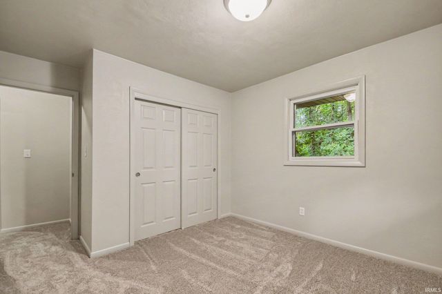 51205 Green Hill Drive, South Bend, IN 46628