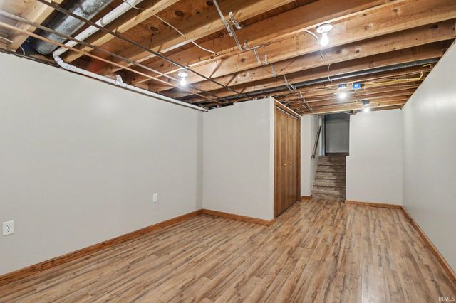 51205 Green Hill Drive, South Bend, IN 46628