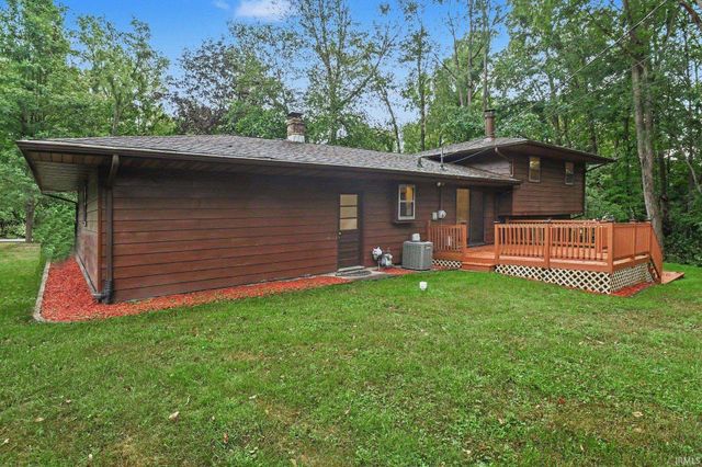 51205 Green Hill Drive, South Bend, IN 46628
