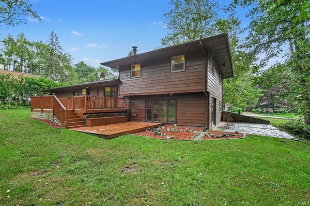 51205 Green Hill Drive, South Bend, IN 46628