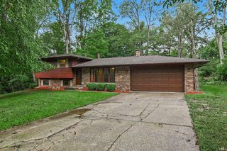 51205 Green Hill Drive, South Bend, IN 46628