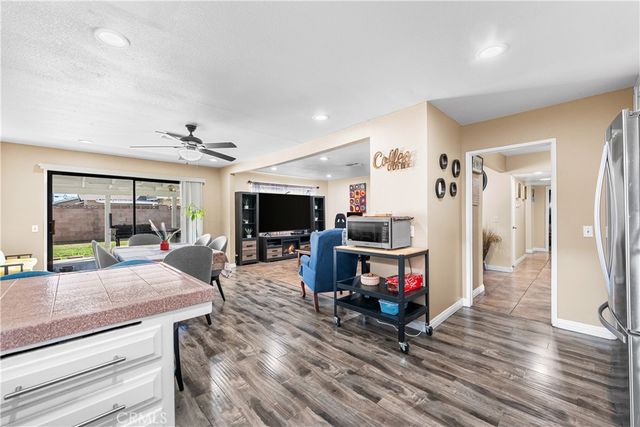 45228 Lorimer, Lancaster, CA 93534