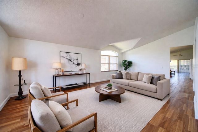 635 ROCHESTER LOOP, Davenport, FL 33897